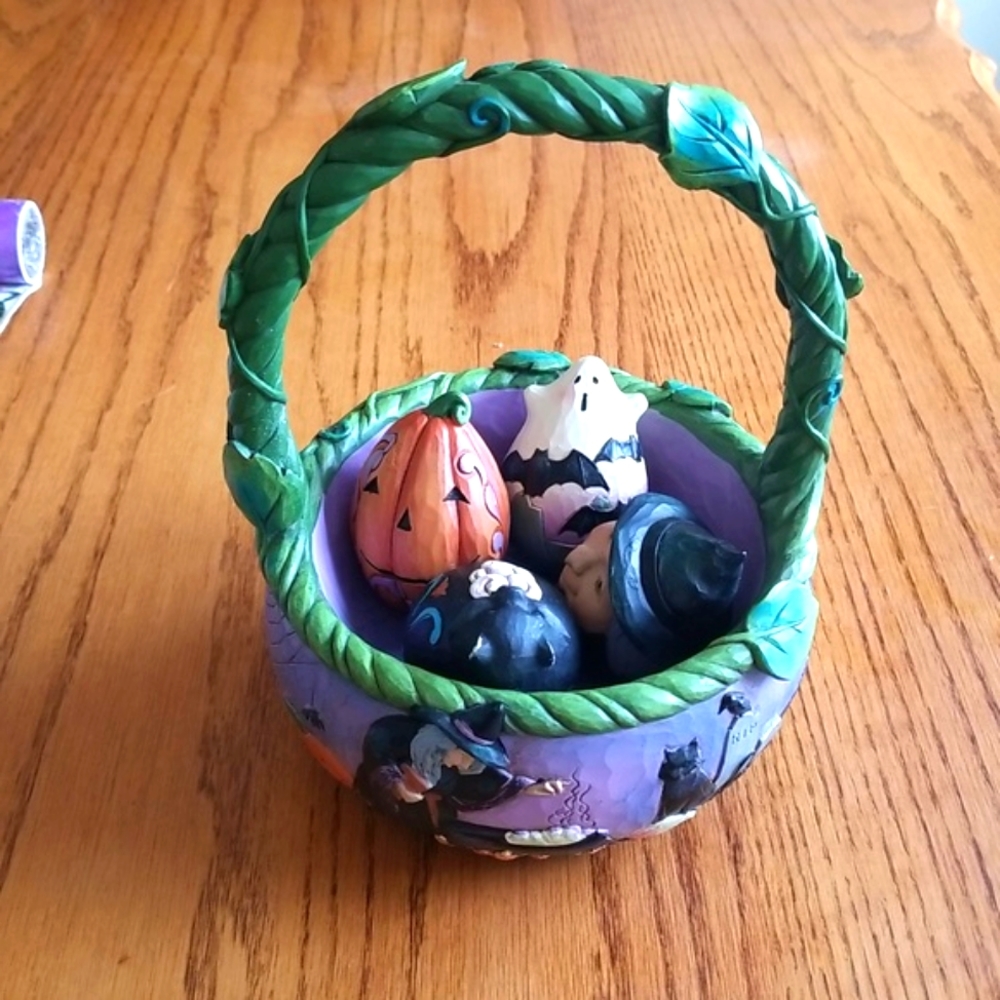Jim Shore Halloween basket AUTOGRAPHED - Picture 12 of 12